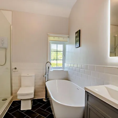 בית נופש 2 Bed In Holmrook Oc-Sz403